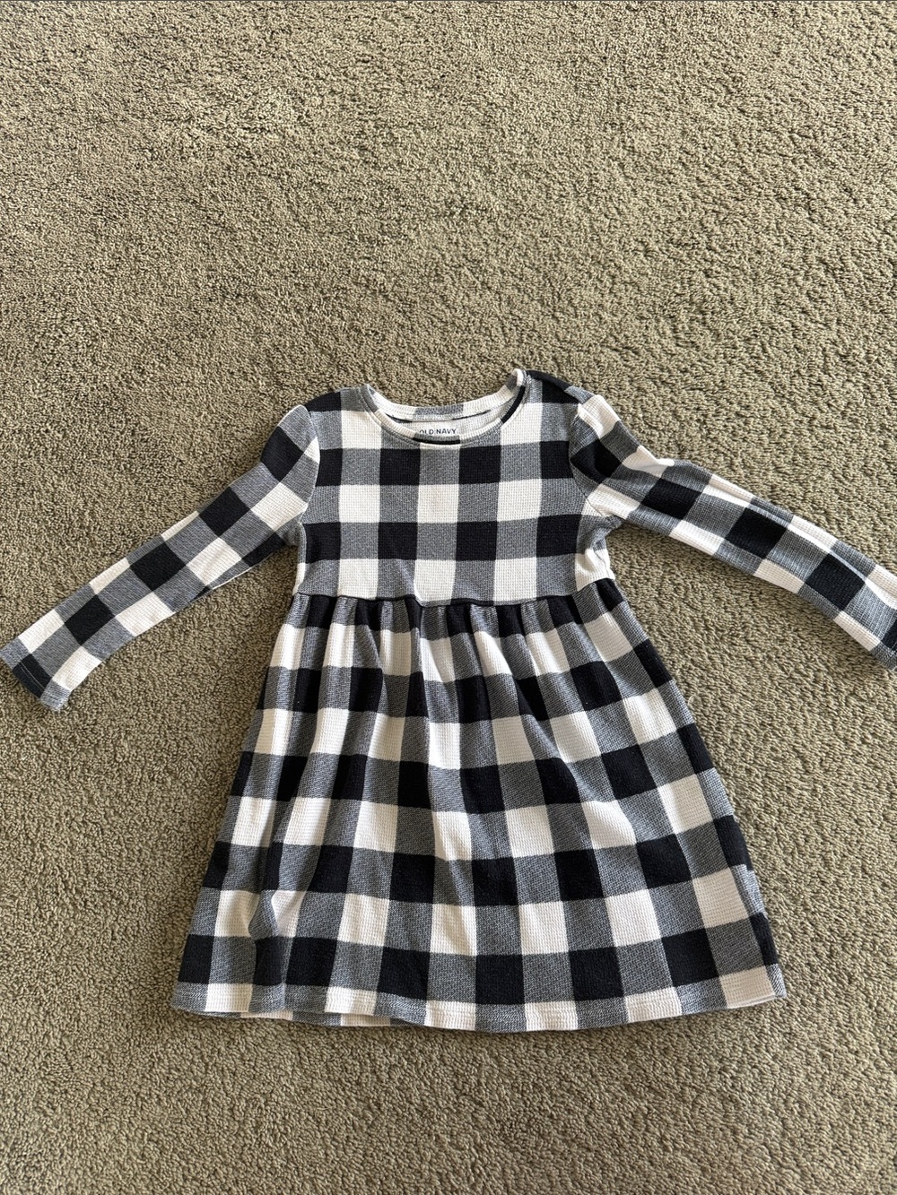 Old Navy Black & White Buffalo Plaid Long-Sleeve Girls Dress